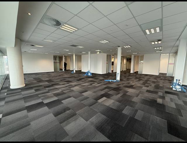 3,160M² OFFICE TO LET IN SANDTON CENTRAL